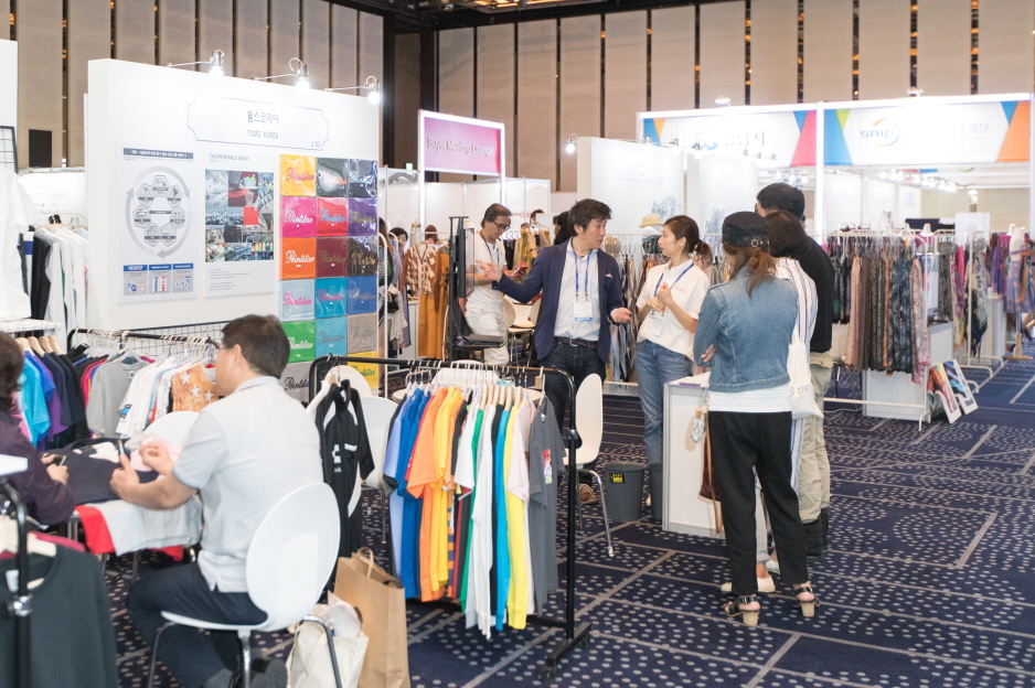 Preview in SEOUL（繊維素材専門展示会）