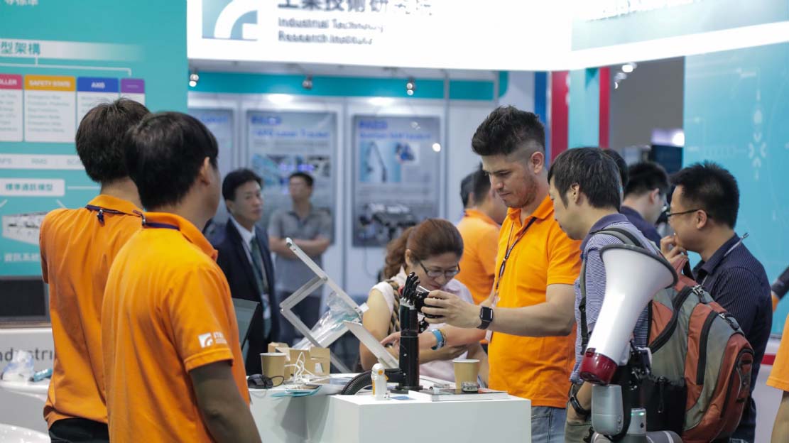 TAIROS（台北国際ロボットショー）